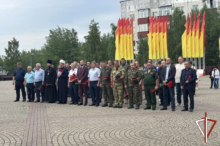 В день памяти и скорби Росгвардия почтила память участников Великой Отечественной войны в Югре