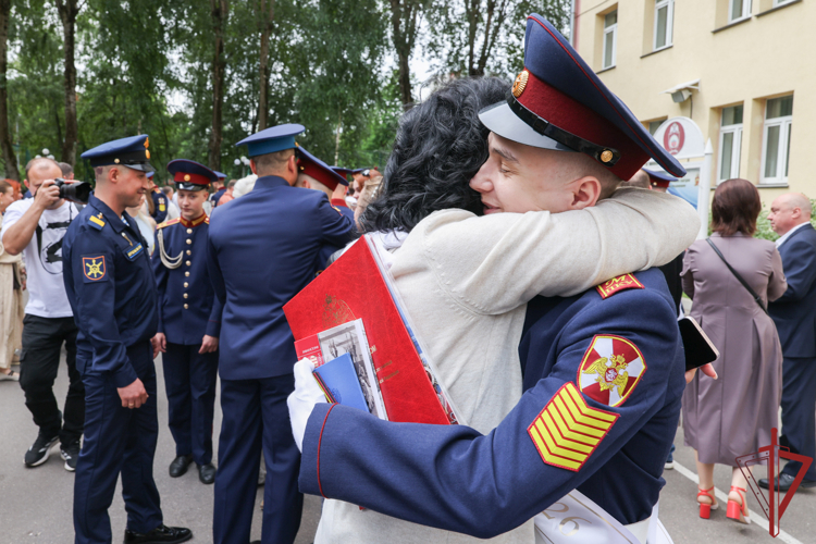 В кадетском училище Росгвардии состоялся торжественный выпуск воспитанников