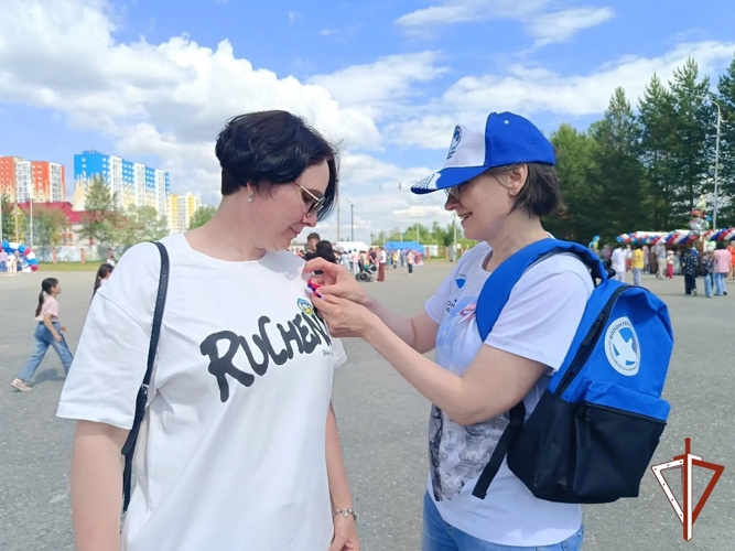 В Югре Росгвардия накануне Дня России поддержала всероссийские и региональные акции   