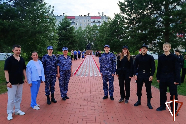 В день памяти и скорби Росгвардия почтила память участников Великой Отечественной войны в Югре