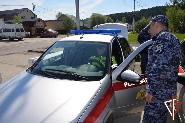 В Югре Росгвардия провела ежегодный технический осмотр служебного автотранспорта