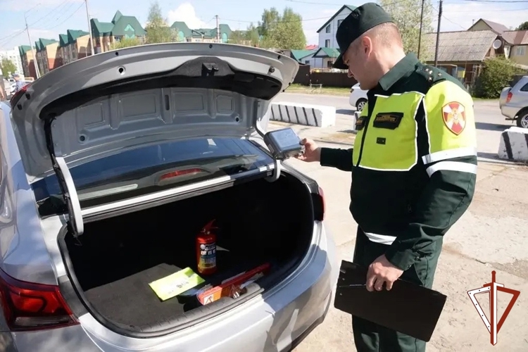 В Югре Росгвардия провела ежегодный технический осмотр служебного автотранспорта