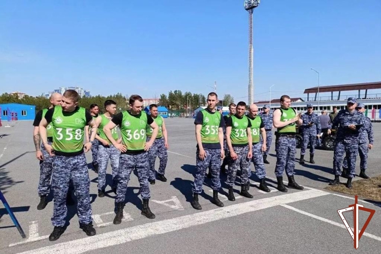 Сургутские росгвардейцы признаны лучшими на окружном конкурсе профмастерства