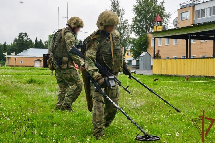В Уральском округе Росгвардии определили лучшие группы разминирования