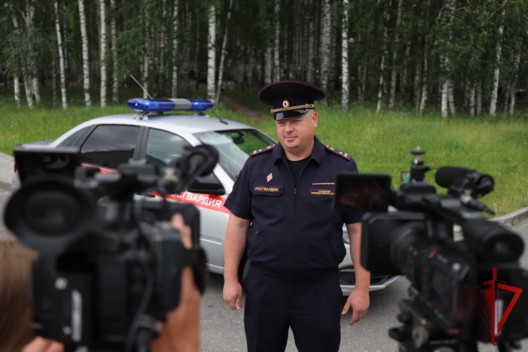 В Югре офицеры Росгвардии выступили в эфире теле- и радиопрограмм