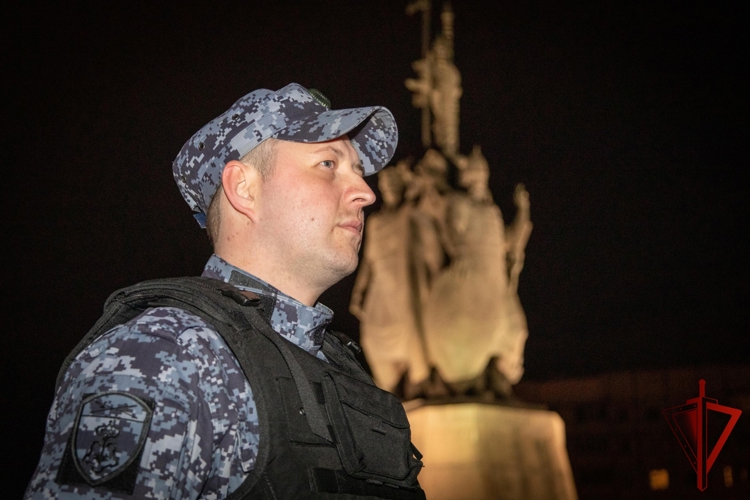 В Югре сотрудники Росгвардии пресекли свыше 80 правонарушений и задержали подозреваемого в нападении на двух человек