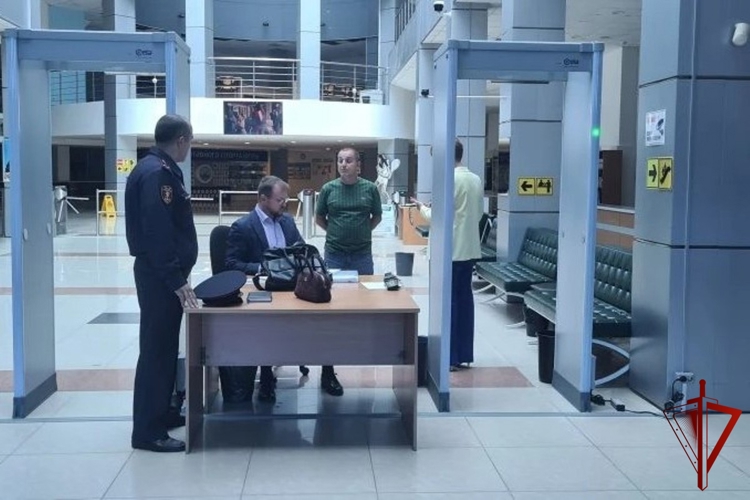 В Югре продолжаются проверки антитеррористической защищенности избирательных участков с участием Росгвардии