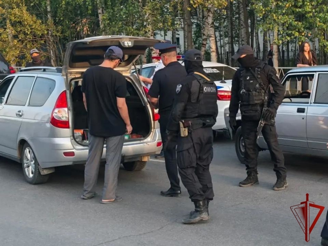 В Югре ОМОН Росгвардии оказал содействие ГИБДД в выявлении нарушителей ПДД