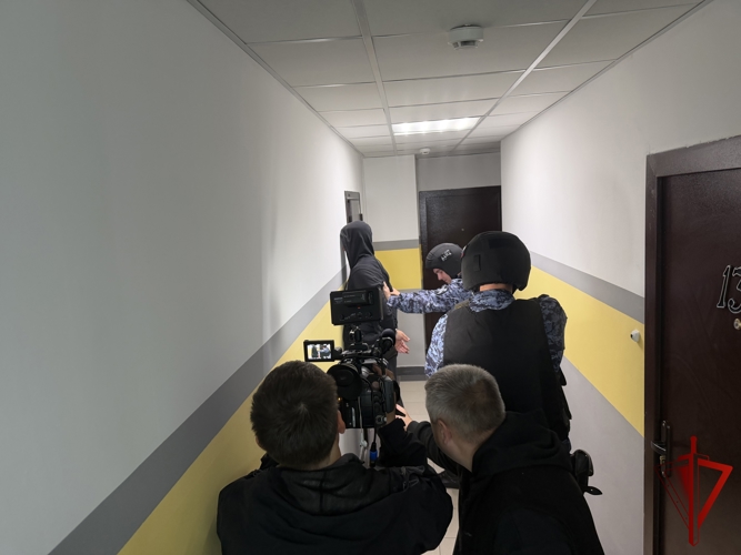 В столице Югры Росгвардия рассказала журналистам о профилактике квартирных краж