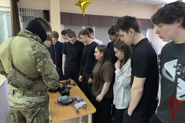 В Югре продолжается акция «Каникулы с Росгвардией»