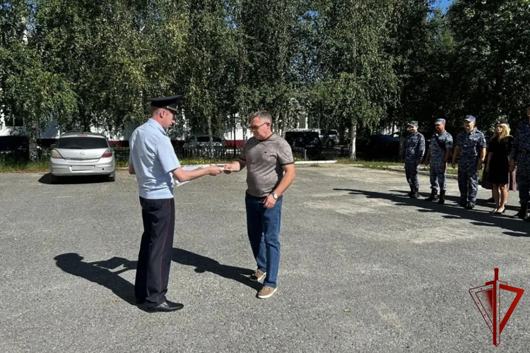 Урайский отдел вневедомственной охраны Росгвардии отмечает 60-летний юбилей