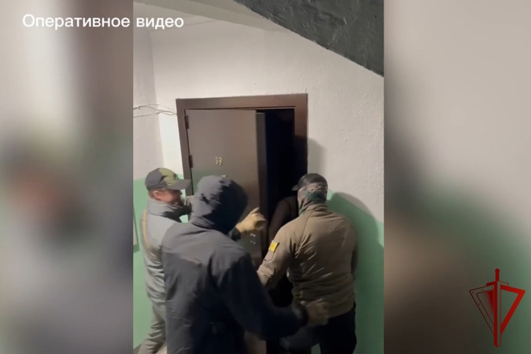 В Югре при участии спецназа Росгвардии задержан подозреваемый в публичном оправдании терроризма (видео)