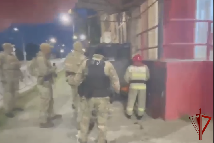 В Югре при участии СОБР «Норд» пресечена деятельность ОПГ, организовавшей работу нелегального игрового клуба (ВИДЕО)