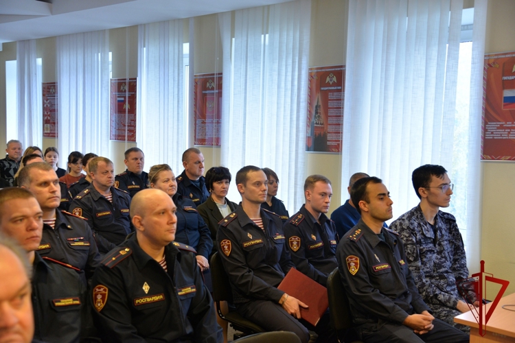 В Югре состоялось торжественное мероприятие в честь 74-й годовщины образования вневедомственной охраны Росгвардии
